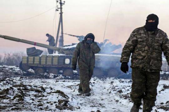 В ДНР после новых столкновений предложили силовикам коридор из <<Дебальцевского котла>>