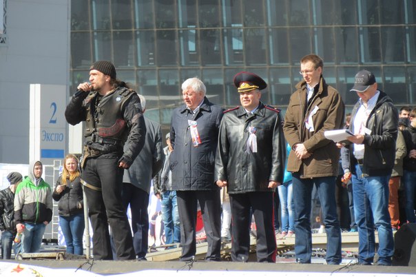 <<Ночным волкам>> понадобилась охрана для мотопробега в Санкт-Петербурге