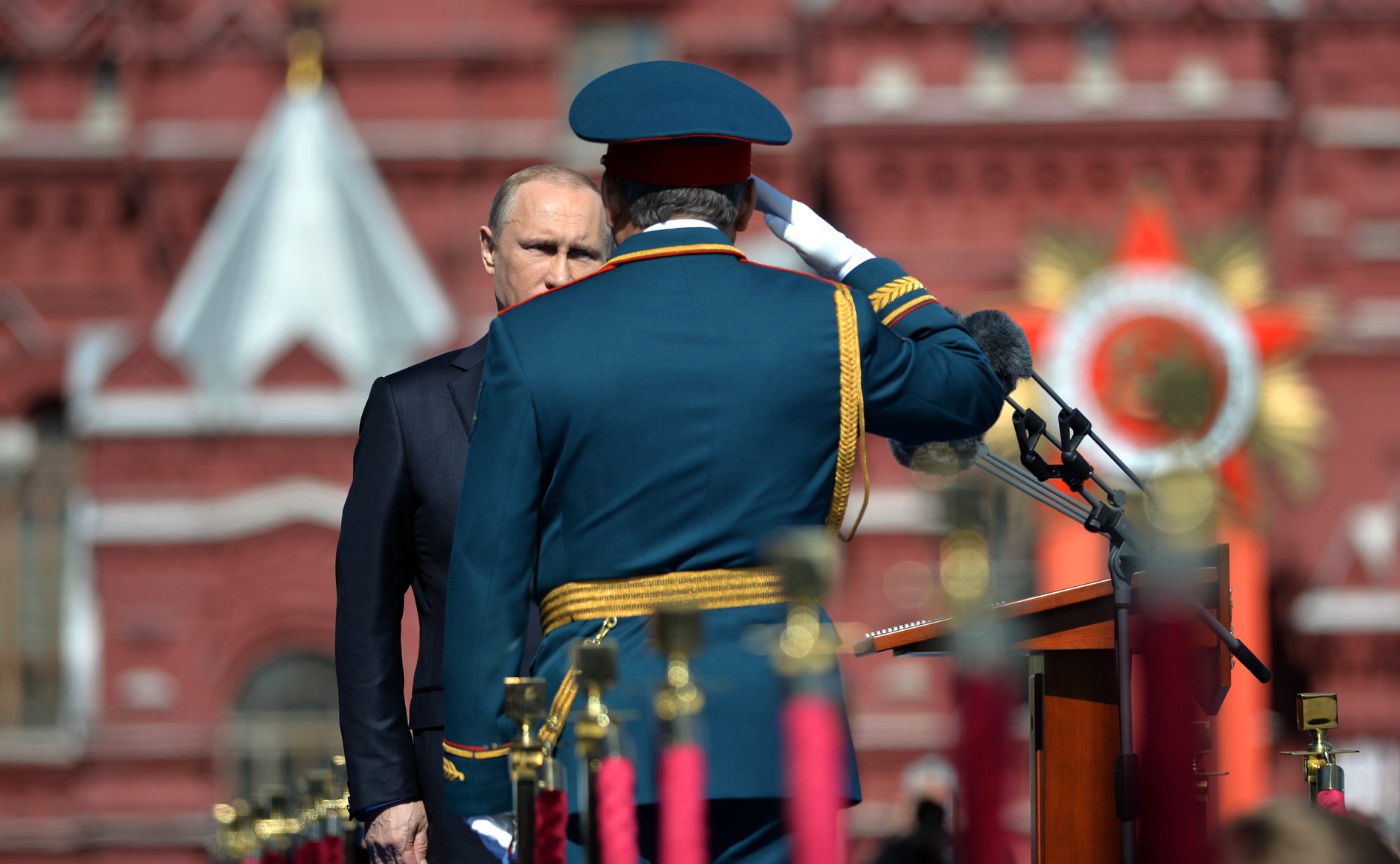 Кремль: Путин может воспользоваться своим правом ввести войска на Украину