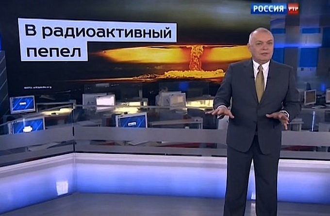 <<Скобзонил>>: Дмитрия Киселева осудили в соцсетях за просьбу пустить в Европу