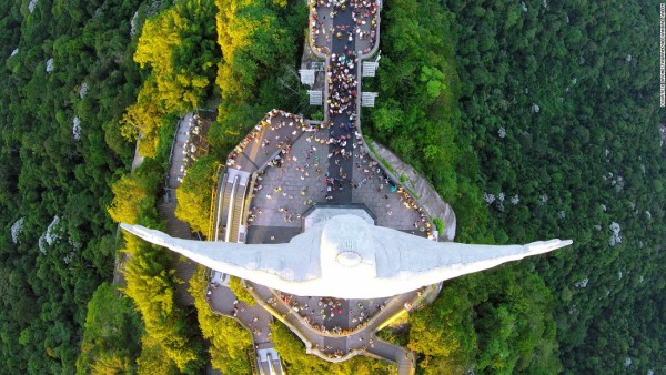 151013141121-dronestagram-christ-the-redeemer-super-169