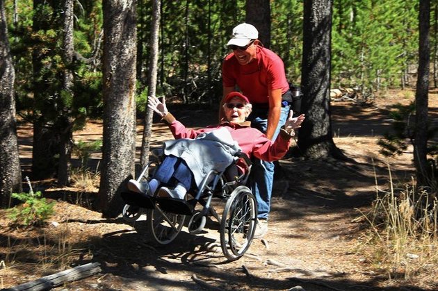 <<Нет химиотерапии — да путешествиям!>> История 90-летней женщины, путешествующей, несмотря на болезнь