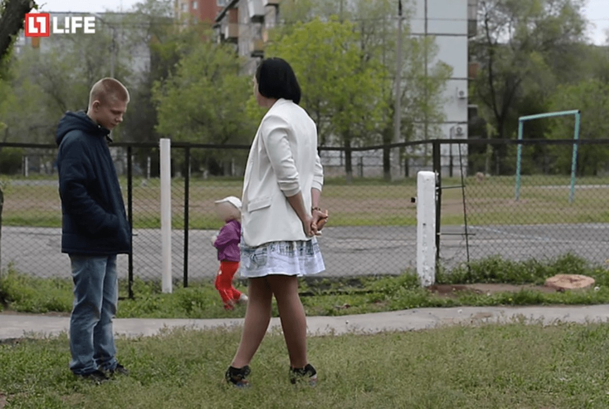 <<Потеряла всё в один миг>>. Учительница из Волжского о романе со школьником и жизни после скандала