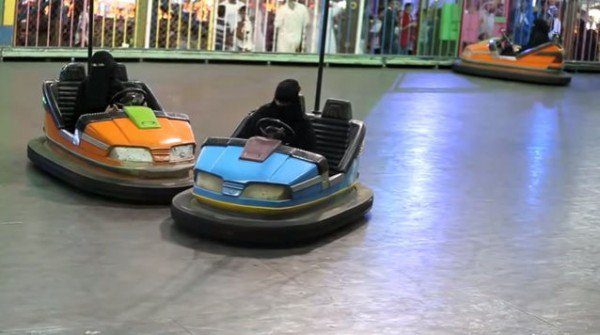 bumper-cars-Saudi-Arabia2-600x335