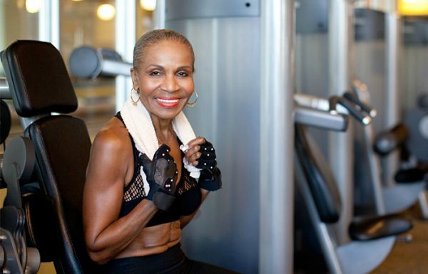 oldest-female-bodybuilder-grandma-80-year-old-ernestine-shepherd-8