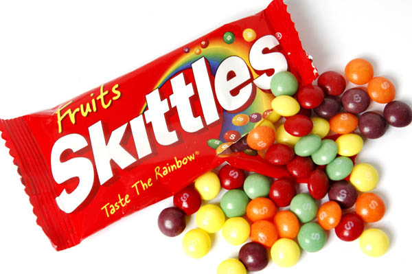 <<Это Skittles>>. Сын Дональда Трампа вызвал гнев соцсетей, сравнив беженцев с конфетами Skittles