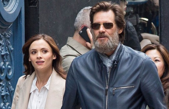 51746747 'The Bad Batch' actor Jim Carrey spotted out with a mystery woman in New York City, New York on May 18, 2015. The pair held hands as they made their way down the street. **NO AUSTRALIA OR NEW ZEALAND** 'The Bad Batch' actor Jim Carrey spotted out with a mystery woman in New York City, New York on May 18, 2015. The pair held hands as they made their way down the street. FameFlynet, Inc - Beverly Hills, CA, USA - +1 (818) 307-4813 RESTRICTIONS APPLY: NO AUSTRALIA