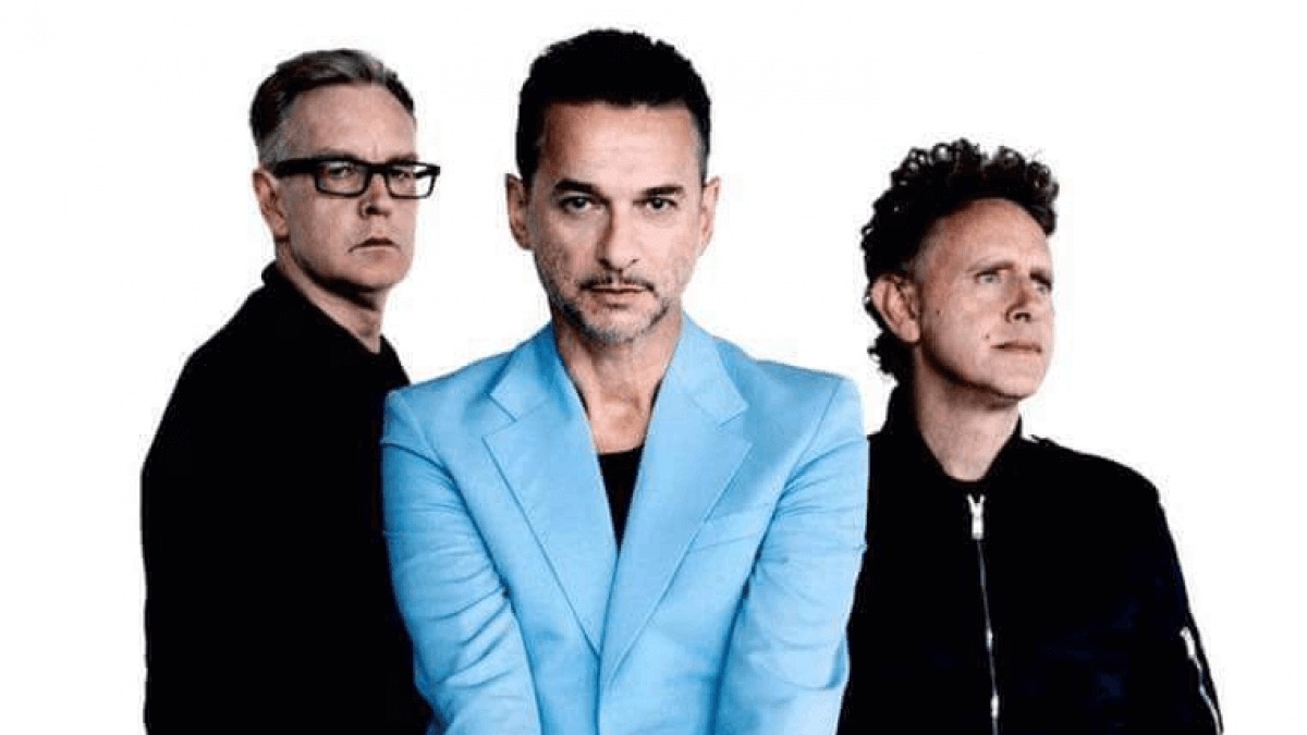 <<Просто в шоке>>. Как Depeche Mode прославила Смоленск, ничего не сделав