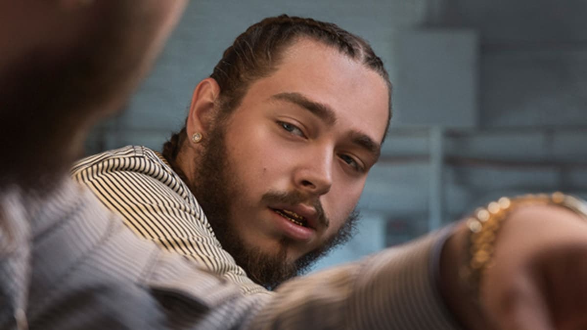 Как привлечь внимание известного рэпера? Девушка так изобразила Post Malone, что теперь их путают на фото