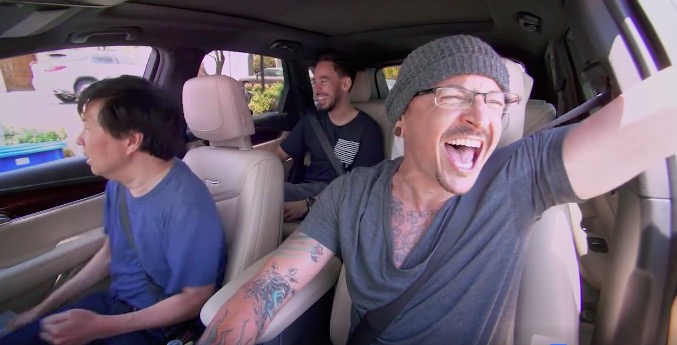 Linkin Park показала Carpool Karaoke с Беннингтоном, снятый за 6 дней до его смерти. Фанаты не верят его смеху