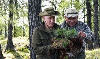 Путин съездил на выходные в Тыву и породил новую порцию мемов. Ему даже не пришлось для этого рыбачить