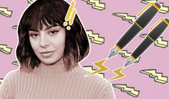 Фан попросил Charli XCX подписать предмет, а та согласилась. Похоже, она лишь потом узнала, куда это втыкают