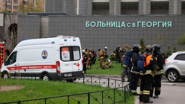 В Петербурге из-за пожара в больнице погибли пять человек. Причиной мог стать аппарат ИВЛ - и не в первый раз