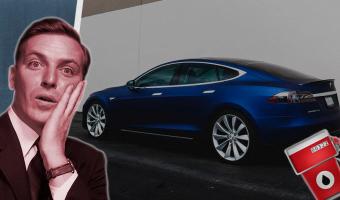 Водитель хотел заправить Tesla и сломал голову. Спас Google — лишь он поведал, куда Илон Маск спрятал бензобак