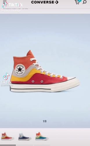 Художница увидела коллекцию кед Converse и узнала дизайн. Ведь