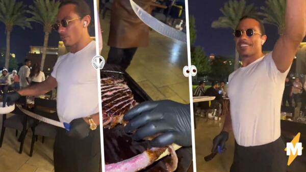 Повара Salt Bae отменяют за видео в наушниках. За 600 долларов лично резал мясо, говоря по AirPods